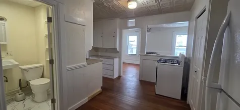 4 Central Street Derry NH 03038