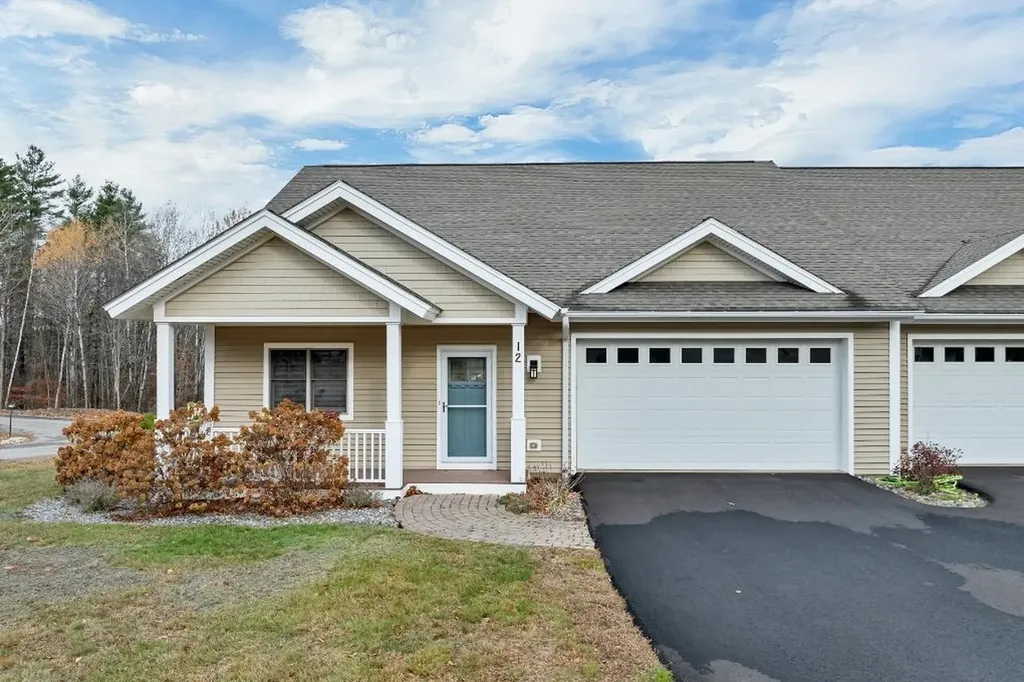 12 Stonehenge Circle Northfield NH 03220