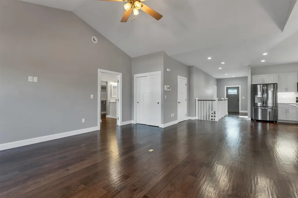 12 Stonehenge Circle Northfield NH 03220