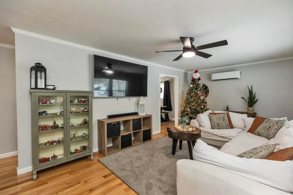 412 Deerpath Lane Pembroke NH 03275