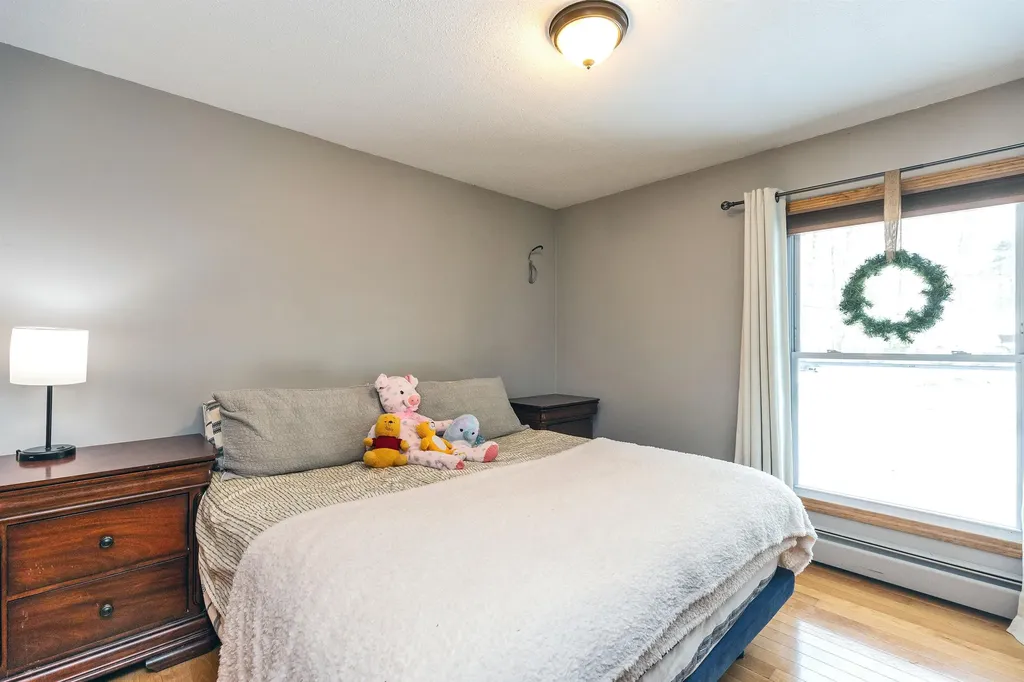 412 Deerpath Lane Pembroke NH 03275