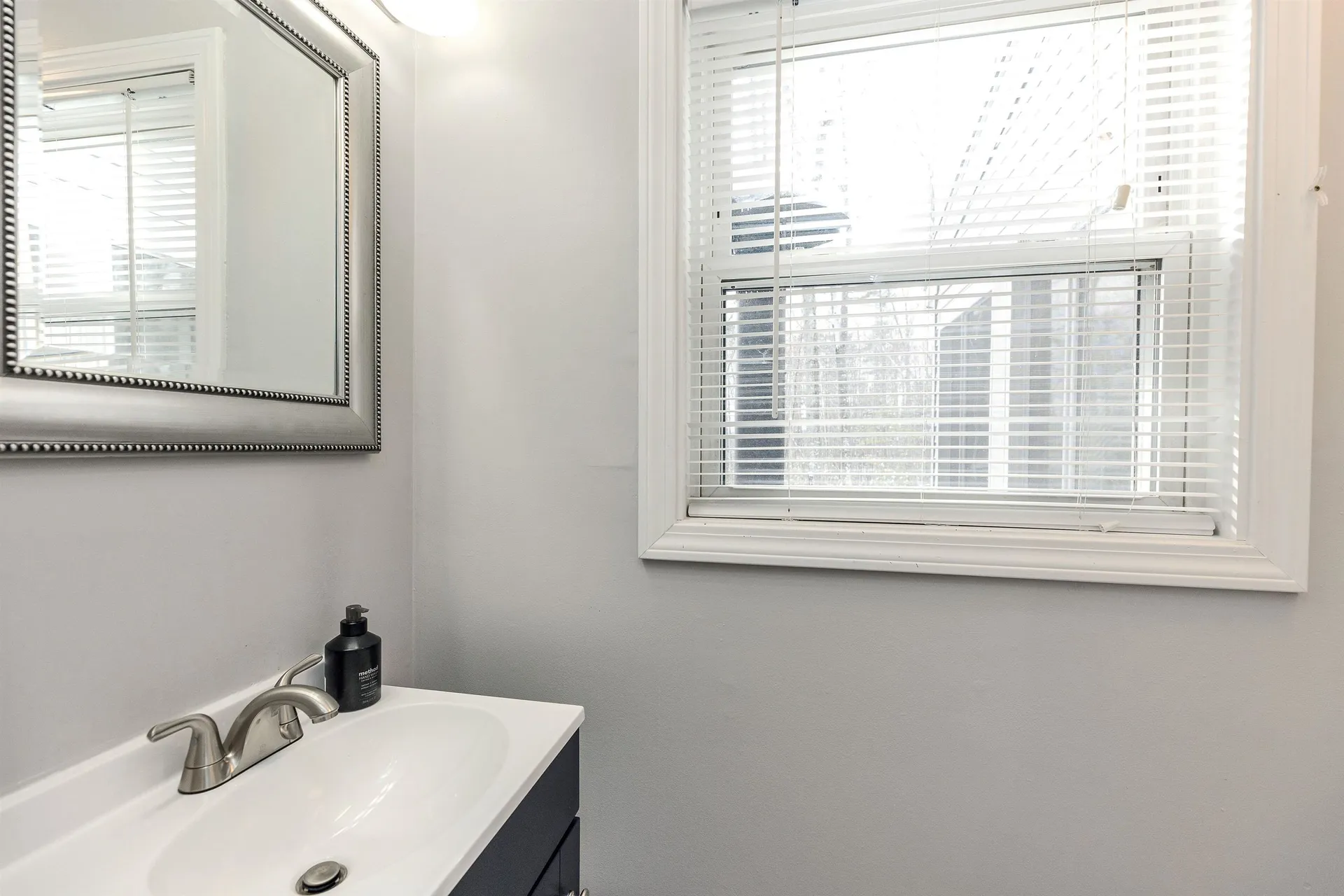 412 Deerpath Lane Pembroke NH 03275