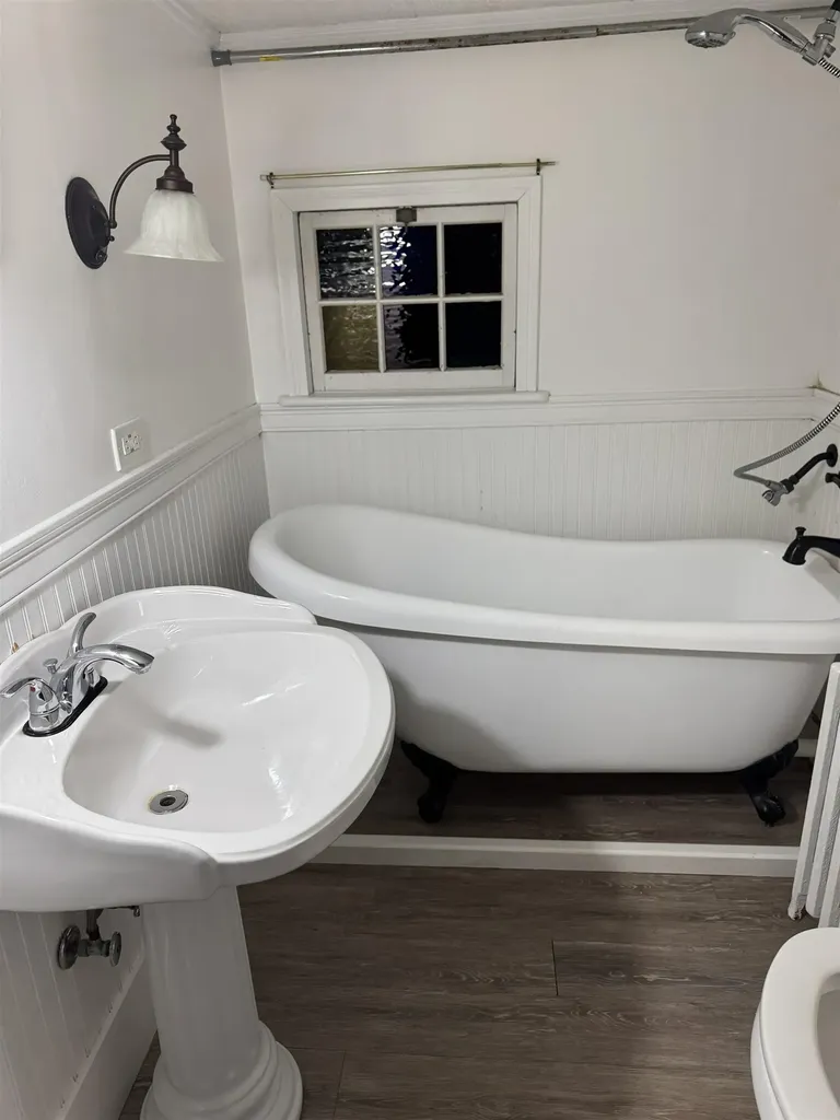 5 Perry Avenue Concord NH 03301