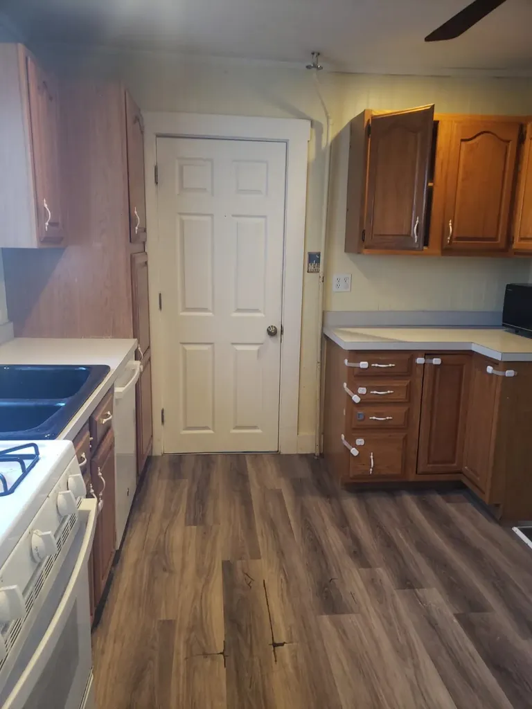 5 Perry Avenue Concord NH 03301