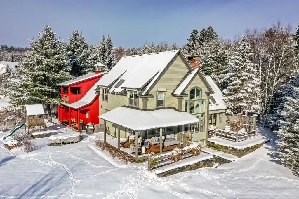 17 Hunger Lane Stowe VT 05672