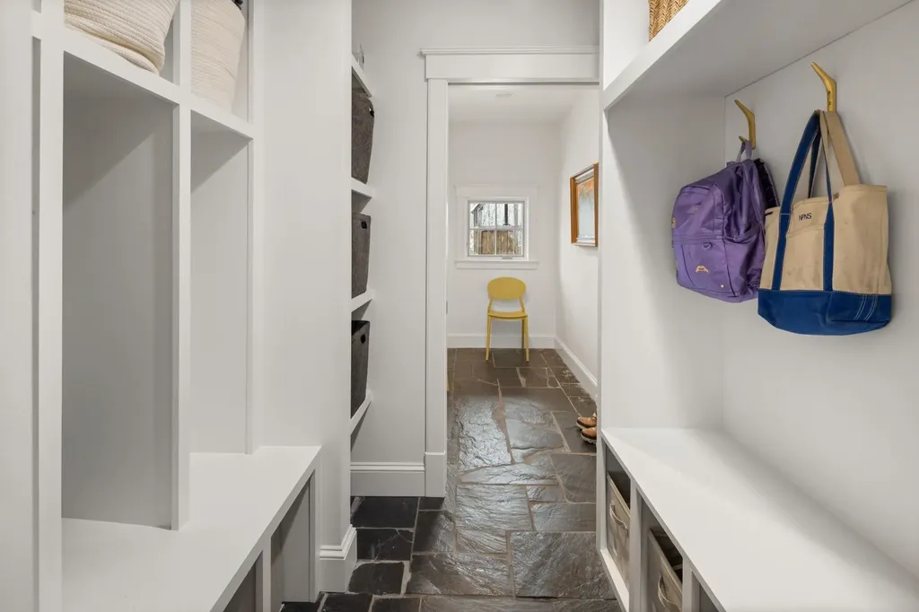 17 Hunger Lane Stowe VT 05672