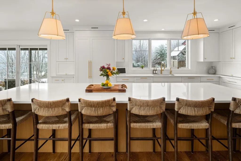 17 Hunger Lane Stowe VT 05672