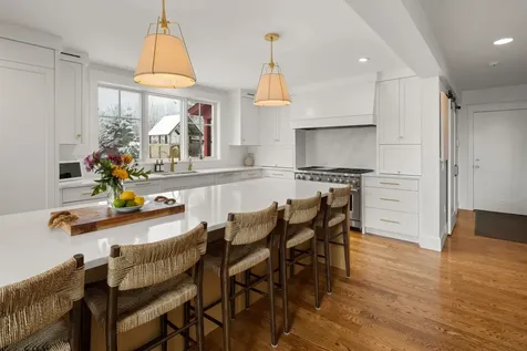 17 Hunger Lane Stowe VT 05672