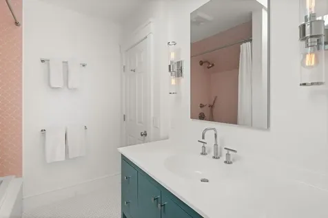 17 Hunger Lane Stowe VT 05672