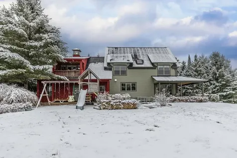 17 Hunger Lane Stowe VT 05672