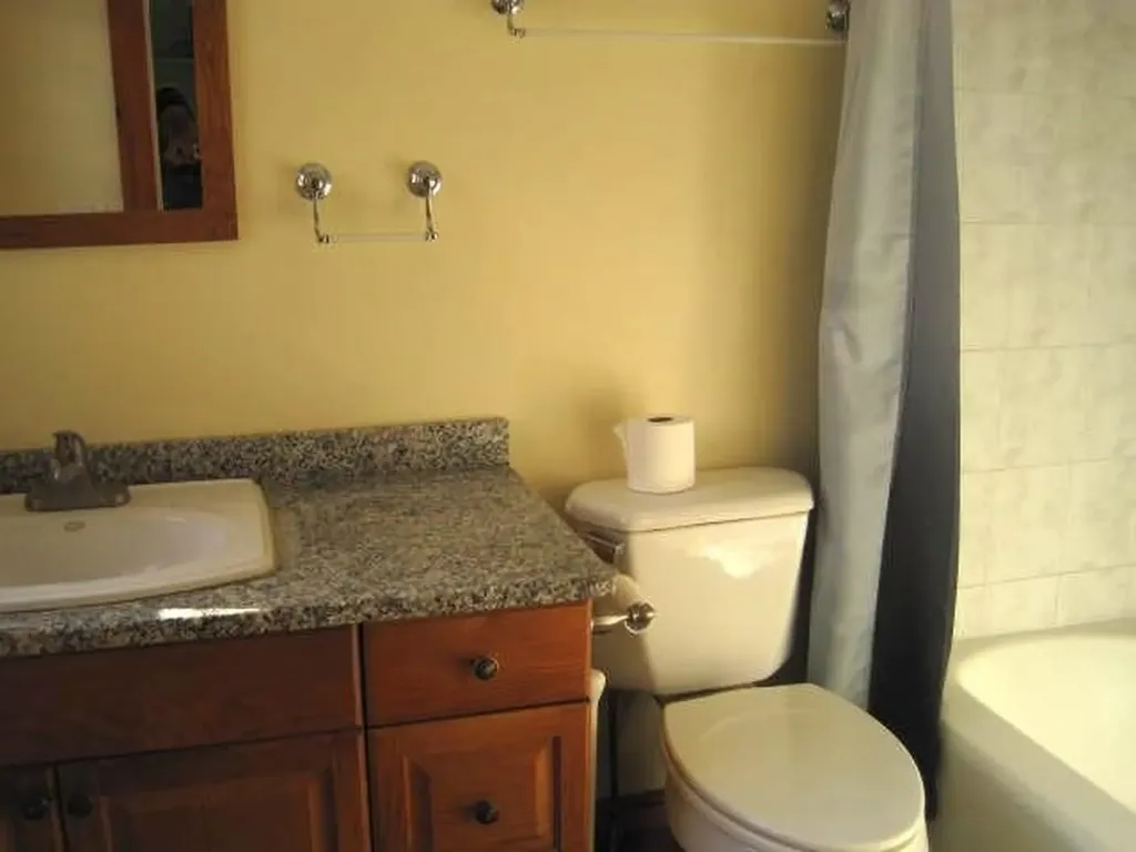 32 Woodman Road Durham NH 03824