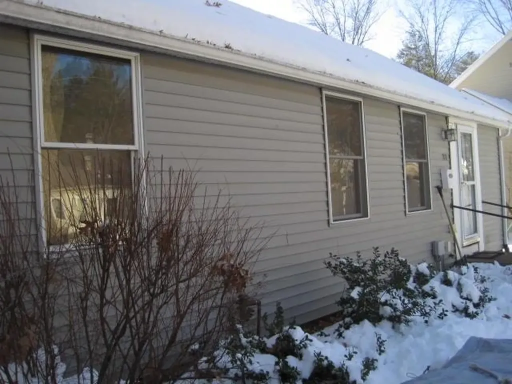 32 Woodman Road Durham NH 03824