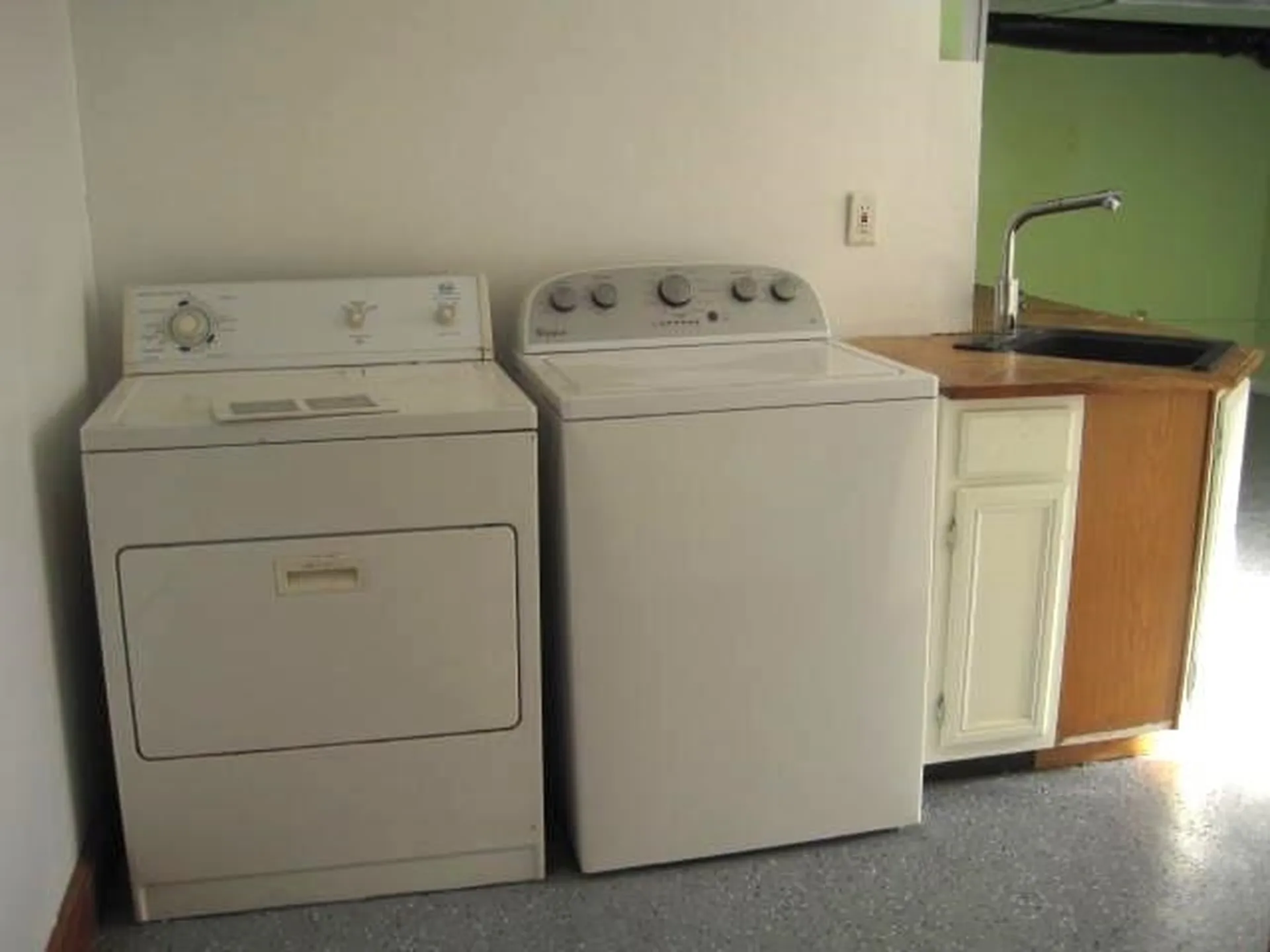 32 Woodman Road Durham NH 03824