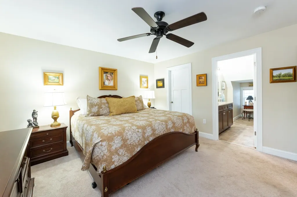 226 Villager Road Chester NH 03036