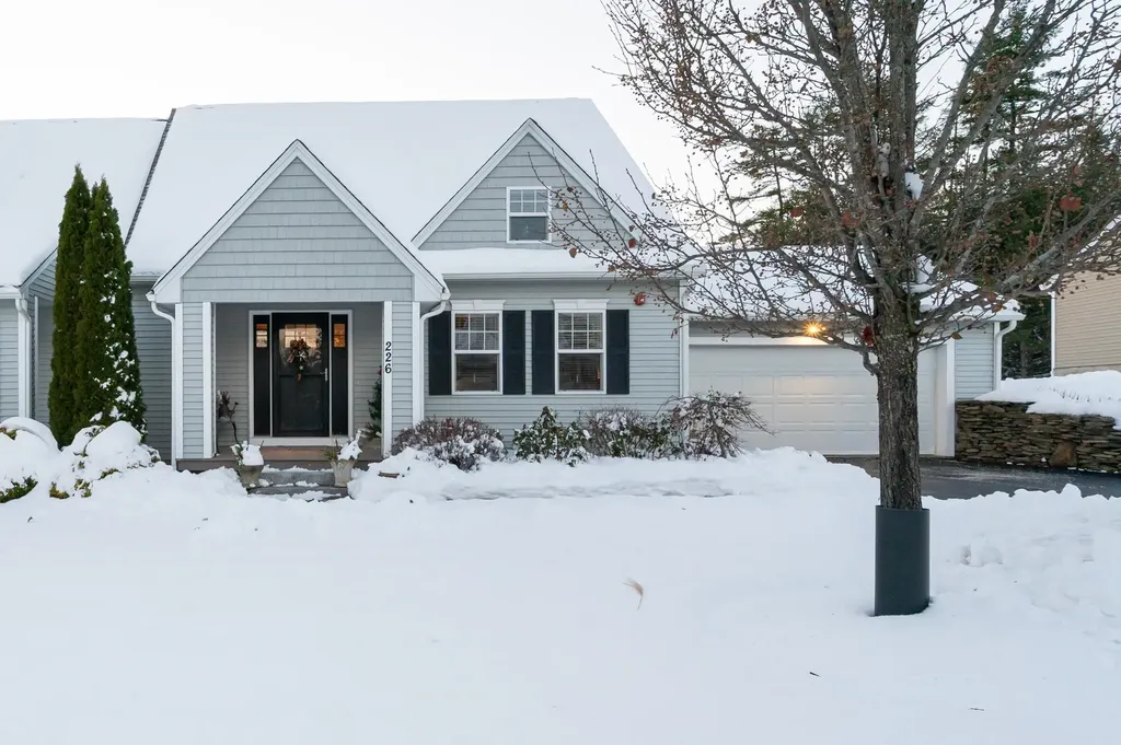 226 Villager Road Chester NH 03036