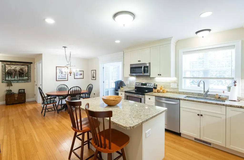 226 Villager Road Chester NH 03036