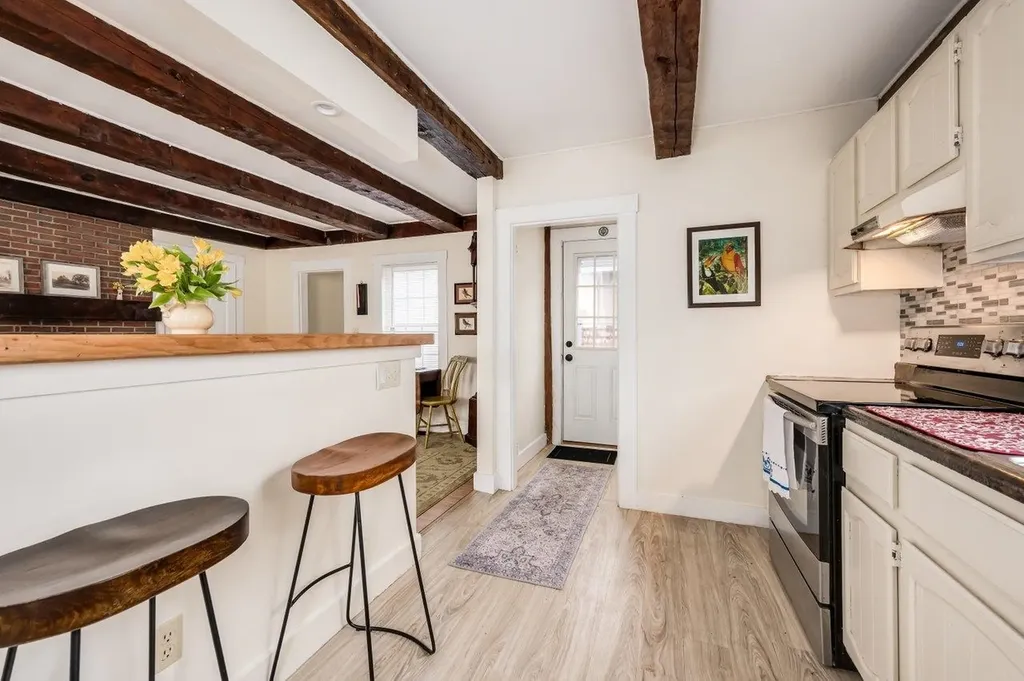 5 Mcdaniel Road Nottingham NH 03290