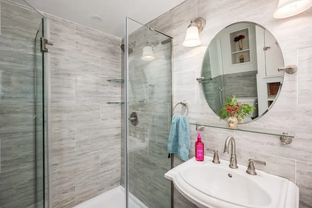 5 Mcdaniel Road Nottingham NH 03290