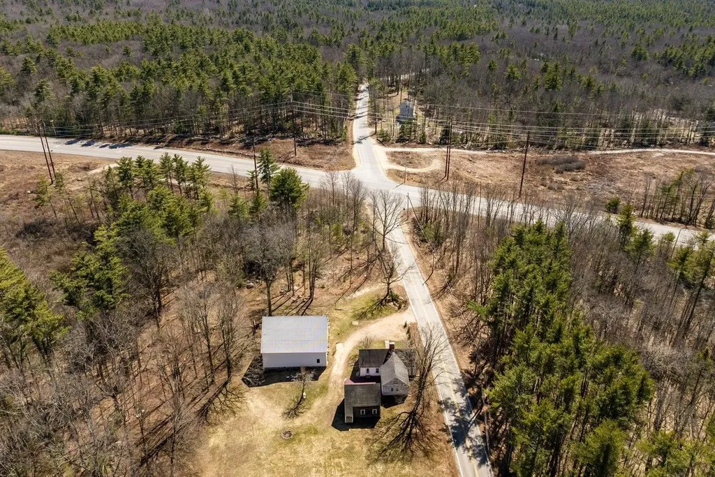 5 Mcdaniel Road Nottingham NH 03290