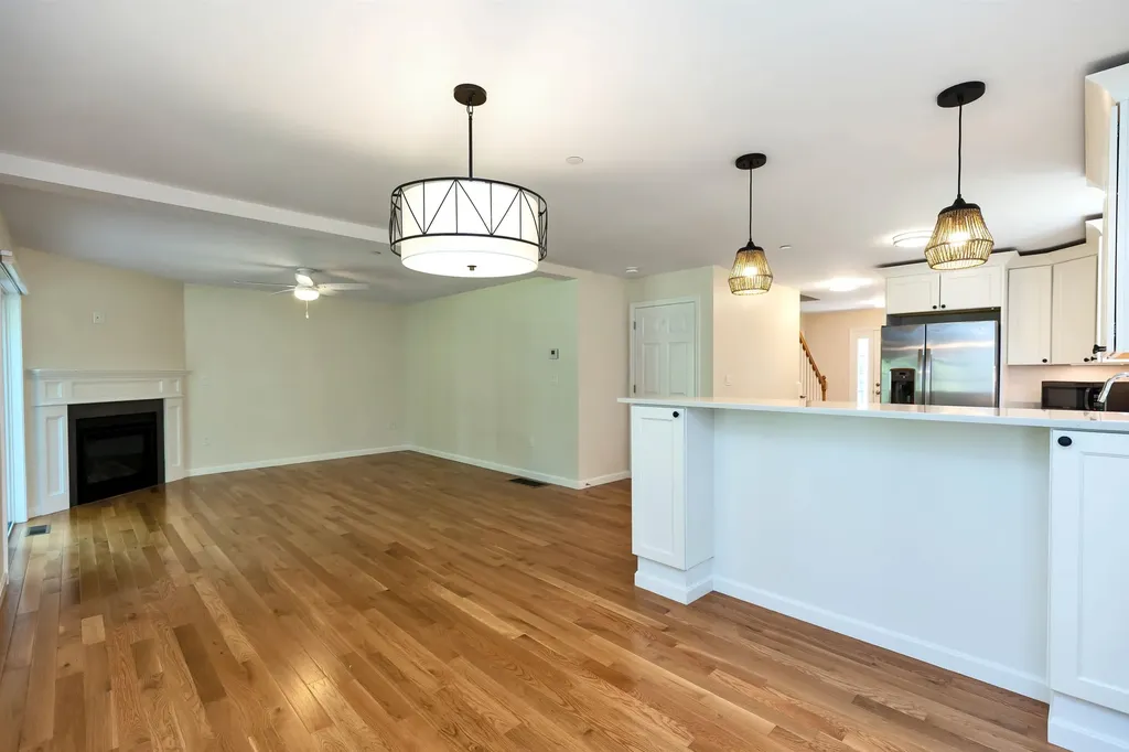 240 Knollwood Way Manchester NH 03102