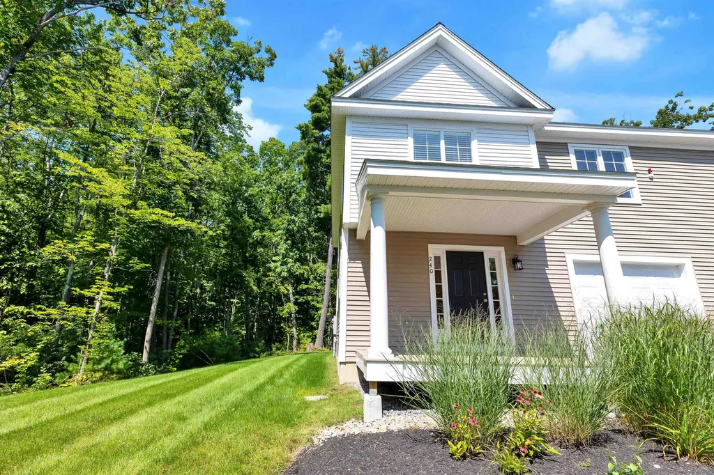 240 Knollwood Way Manchester NH 03102