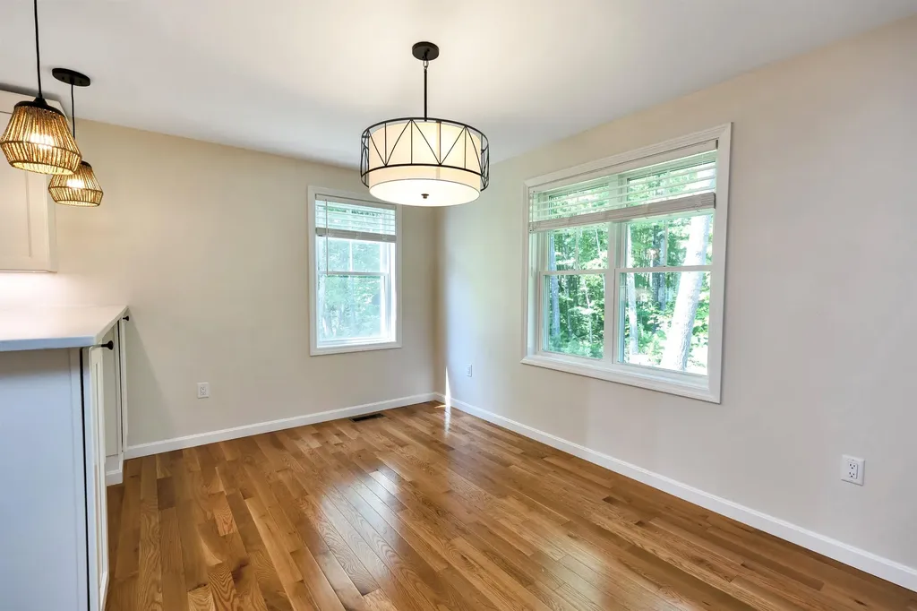 240 Knollwood Way Manchester NH 03102