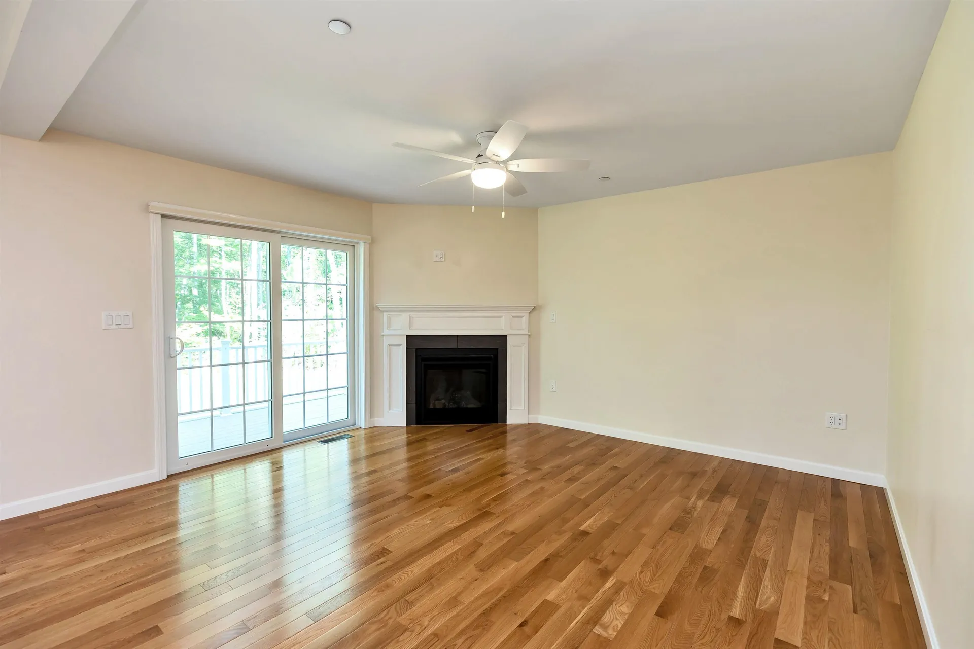 240 Knollwood Way Manchester NH 03102