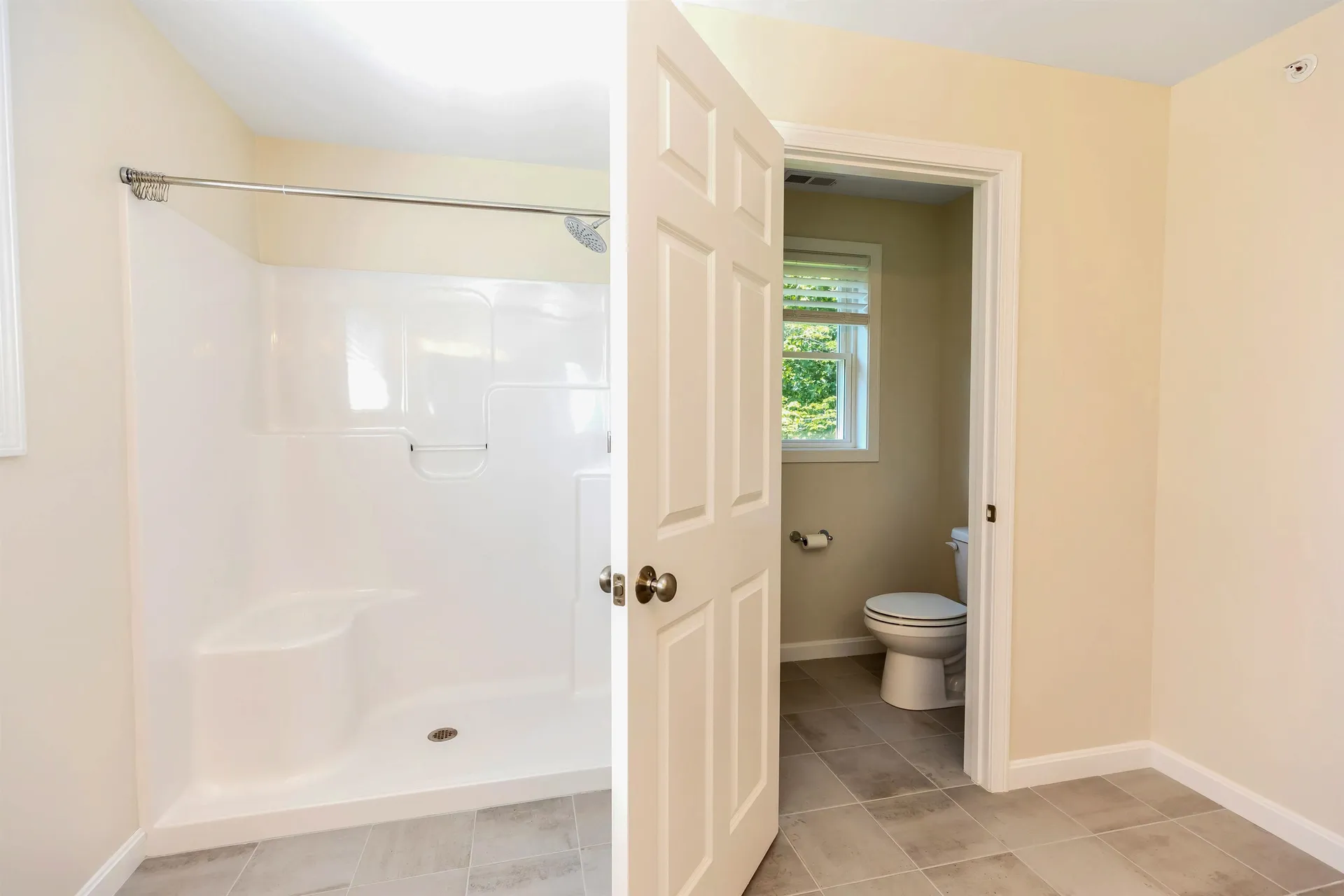 240 Knollwood Way Manchester NH 03102