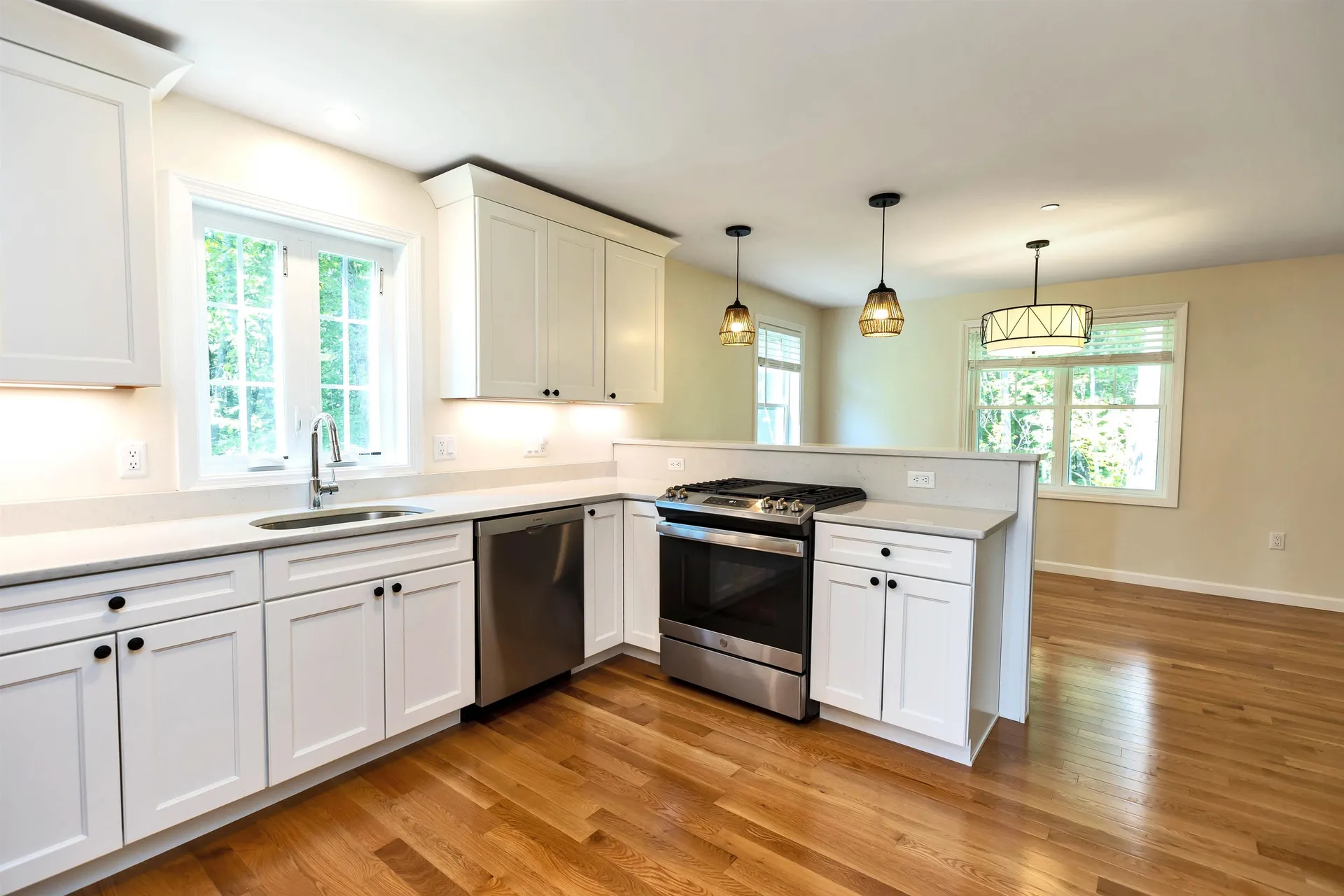 240 Knollwood Way Manchester NH 03102