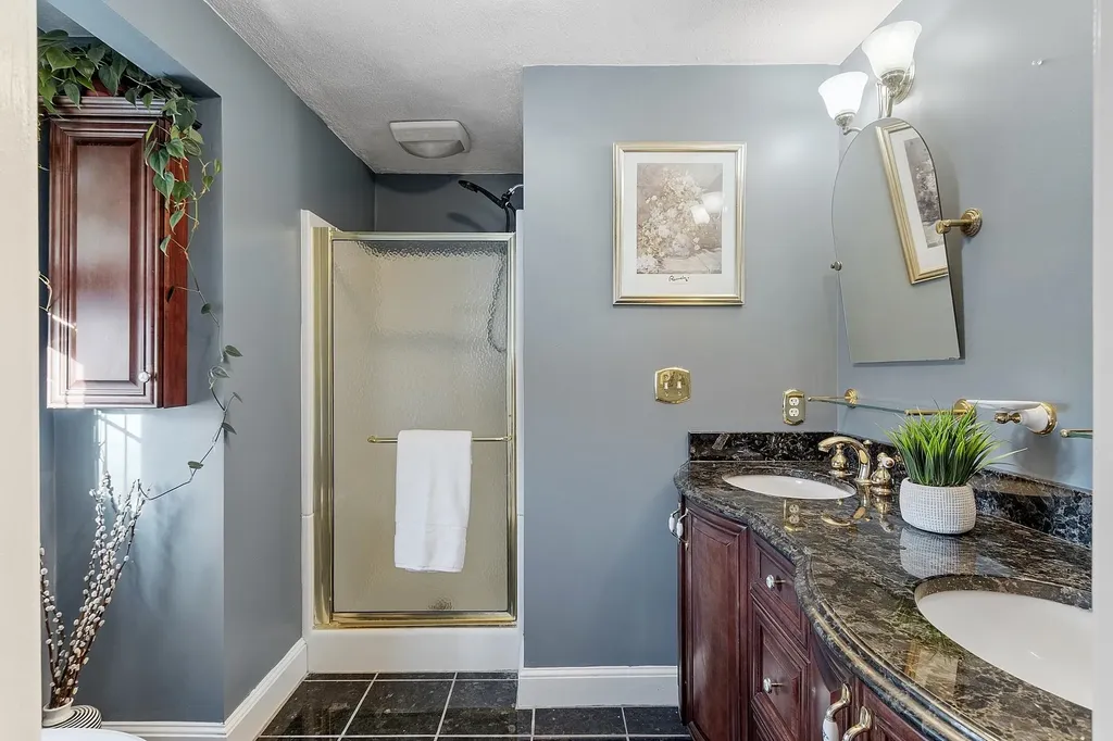 201 Oak Ridge Road Plaistow NH 03865