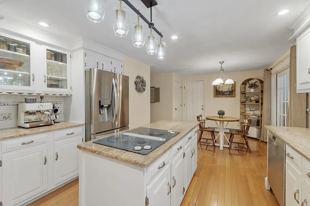 201 Oak Ridge Road Plaistow NH 03865