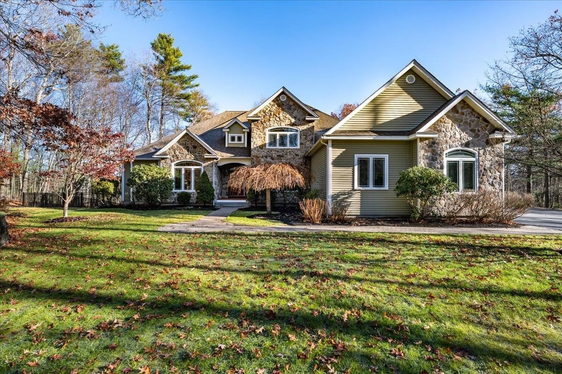 Hooksett NH, 10 Northview Terrace