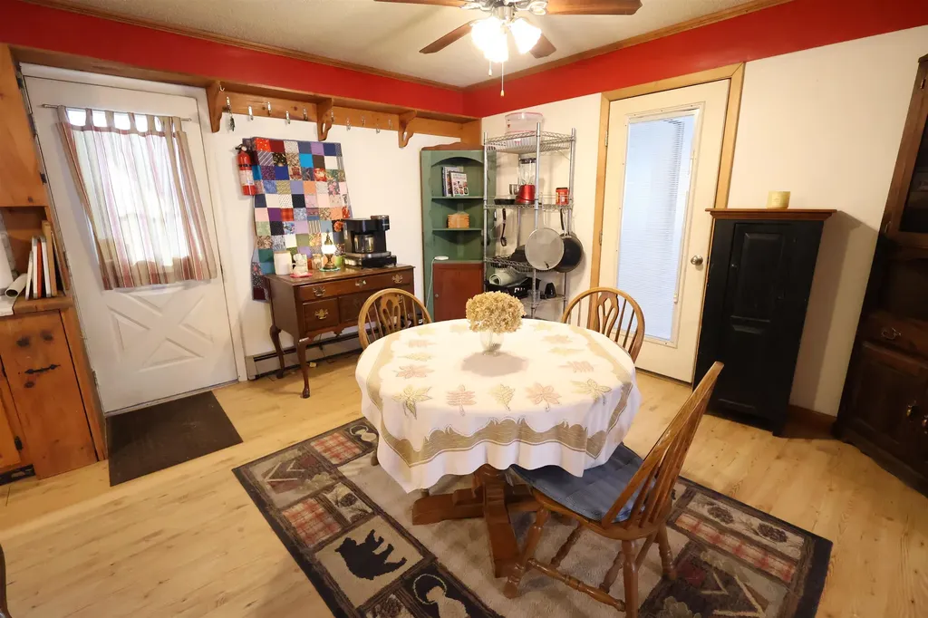 25 Marshall Avenue Hartford VT 05001