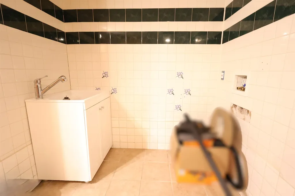 25 Marshall Avenue Hartford VT 05001