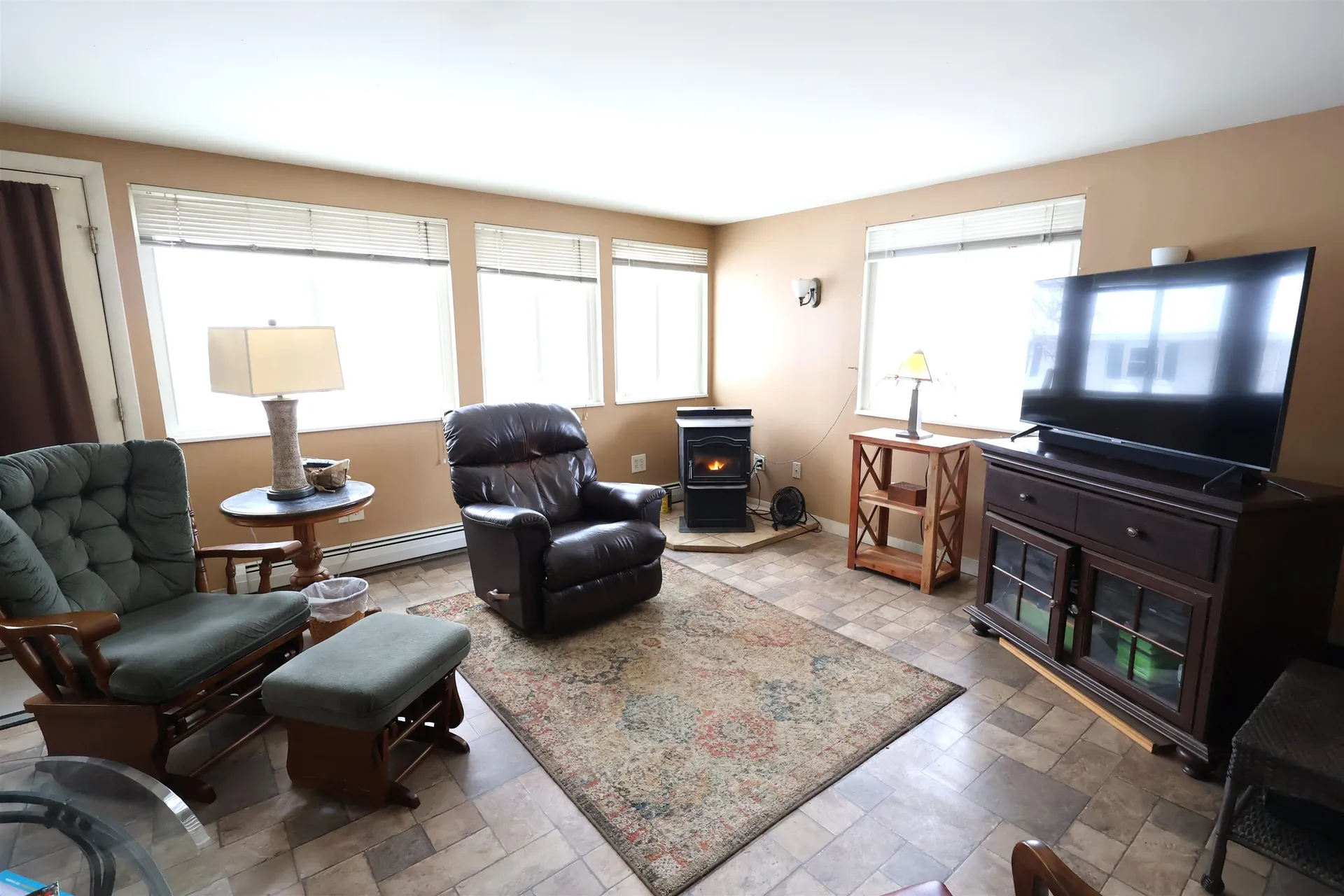 25 Marshall Avenue Hartford VT 05001