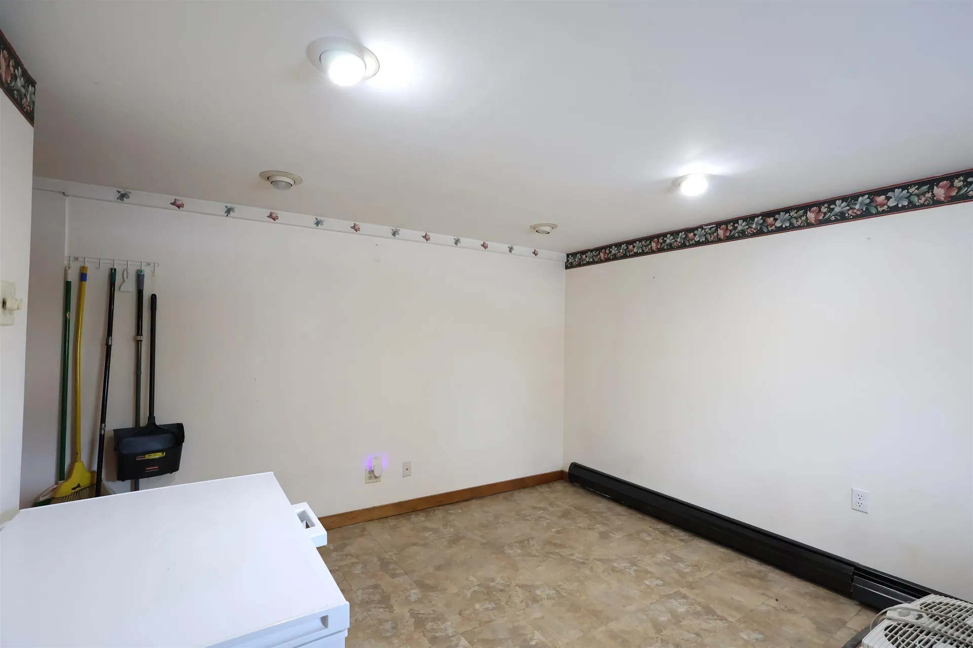 25 Marshall Avenue Hartford VT 05001