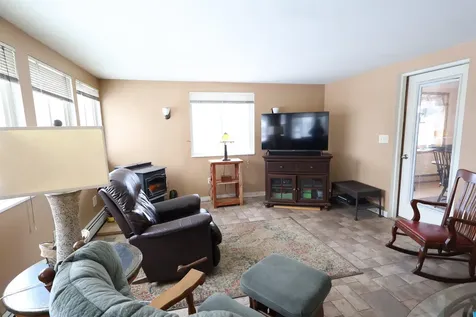 25 Marshall Avenue Hartford VT 05001