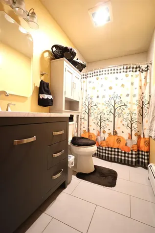 25 Marshall Avenue Hartford VT 05001