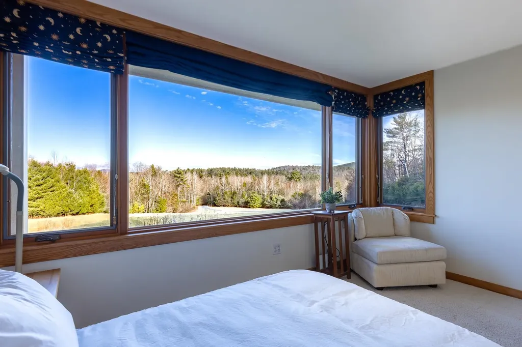 48 Rennie Road Hanover NH 03755