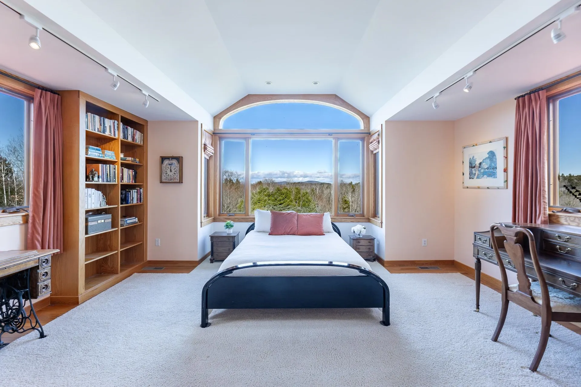 48 Rennie Road Hanover NH 03755