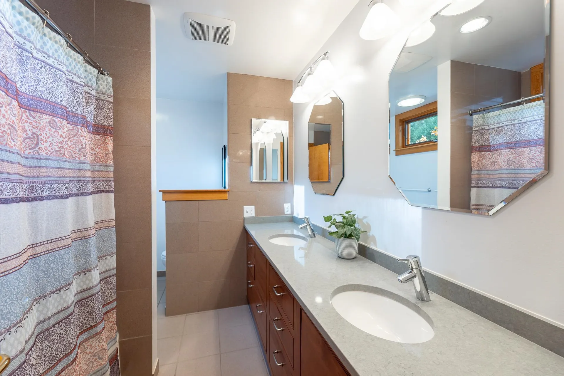 48 Rennie Road Hanover NH 03755