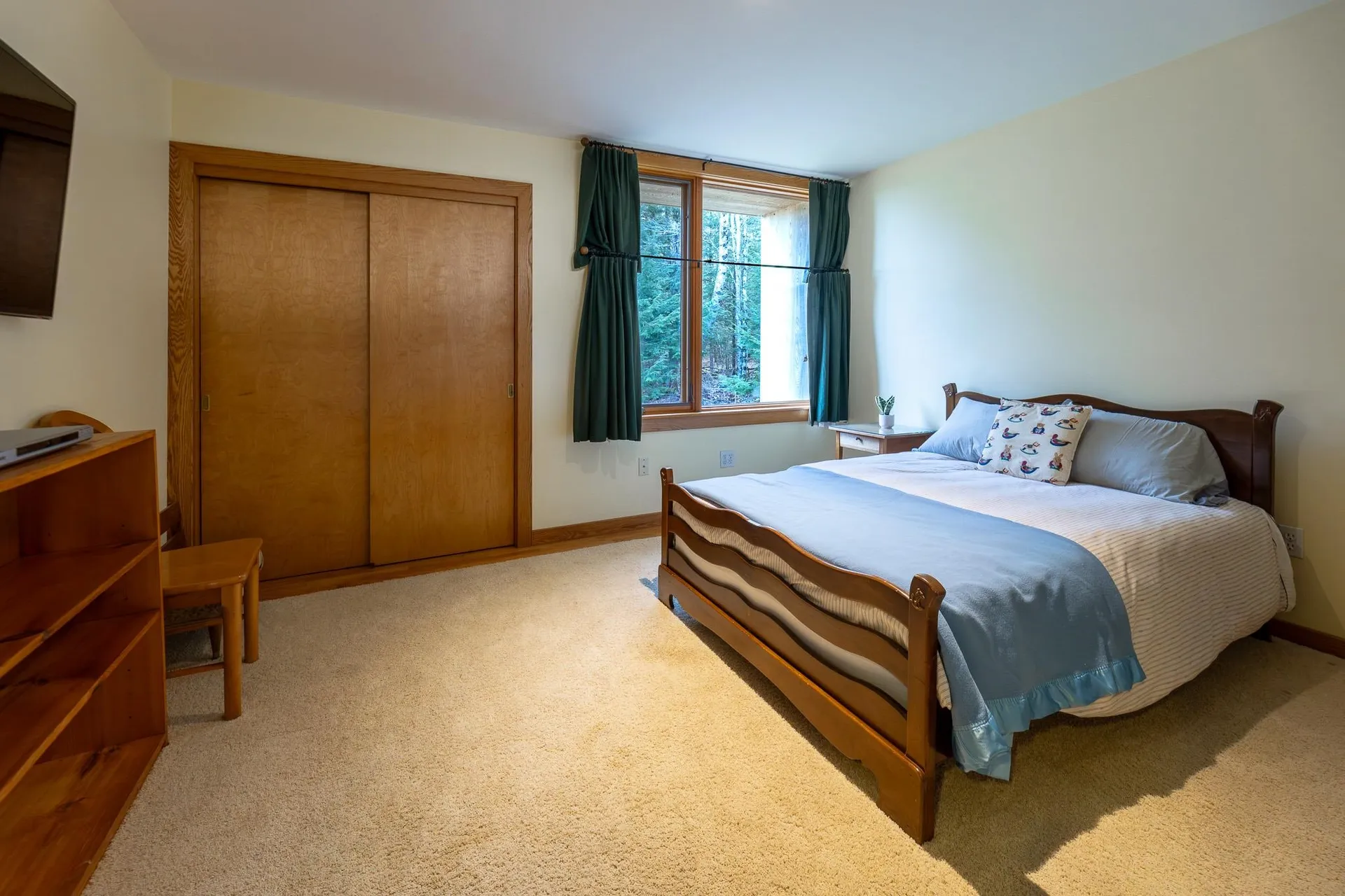 48 Rennie Road Hanover NH 03755