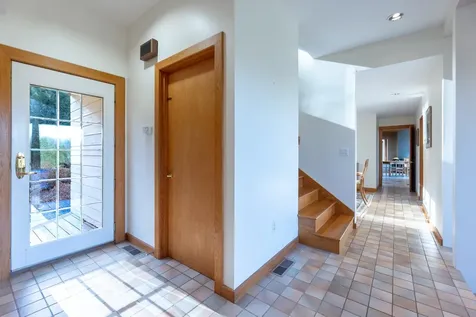 48 Rennie Road Hanover NH 03755