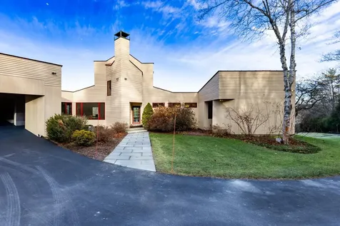 48 Rennie Road Hanover NH 03755