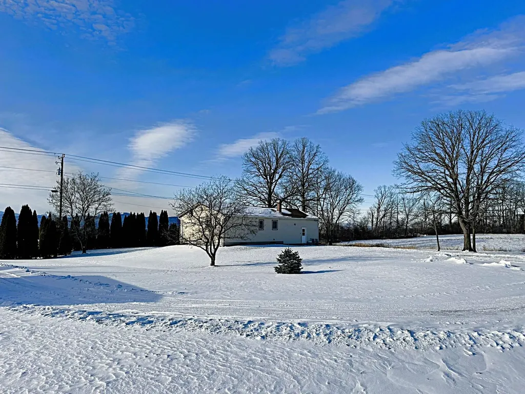 7323 Vt Route 22a Highway Addison VT 05491