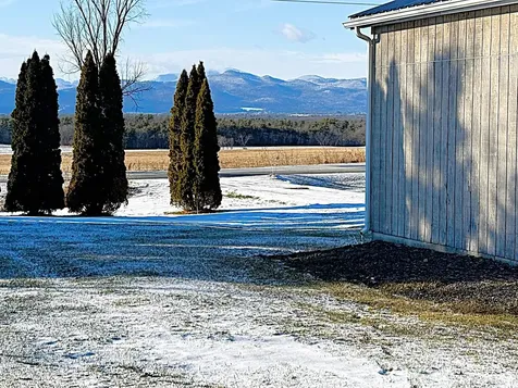 7323 Vt Route 22a Highway Addison VT 05491