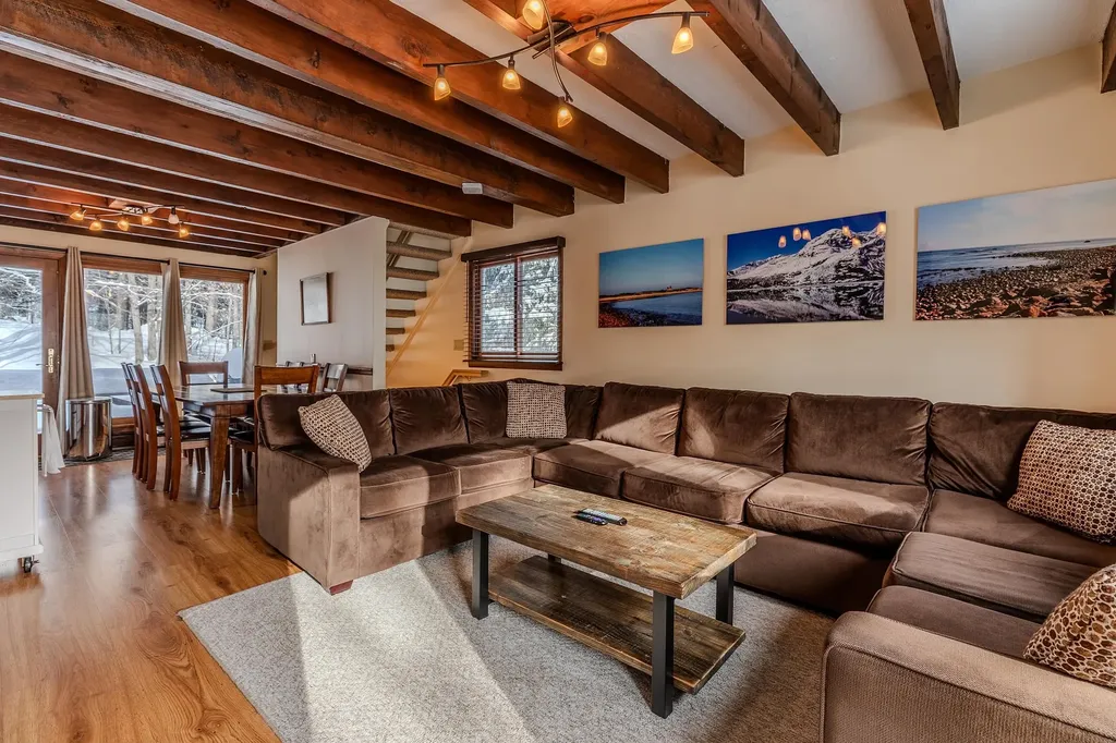 8 Silver Birch Road Winhall VT 05340