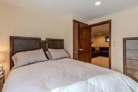 8 Silver Birch Road Winhall VT 05340