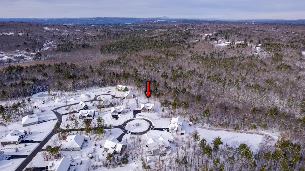 22 Sunrise Circle Auburn NH 03032