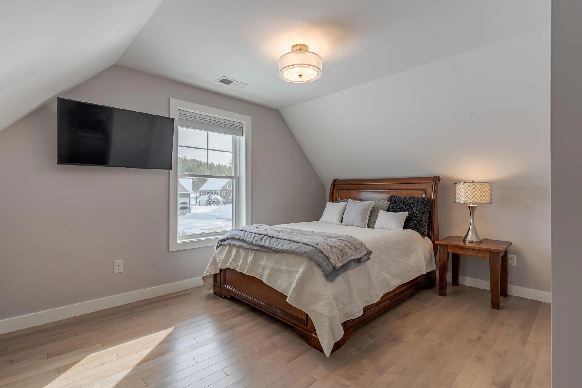 22 Sunrise Circle Auburn NH 03032